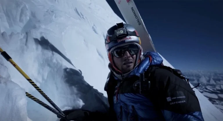 Польський альпініст здійснив перший у світі лижний спуск з Евересту без кисневого балона