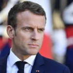 Французький авіаносець “Шарль де Голль” змінив курс на Середземне море – Макрон