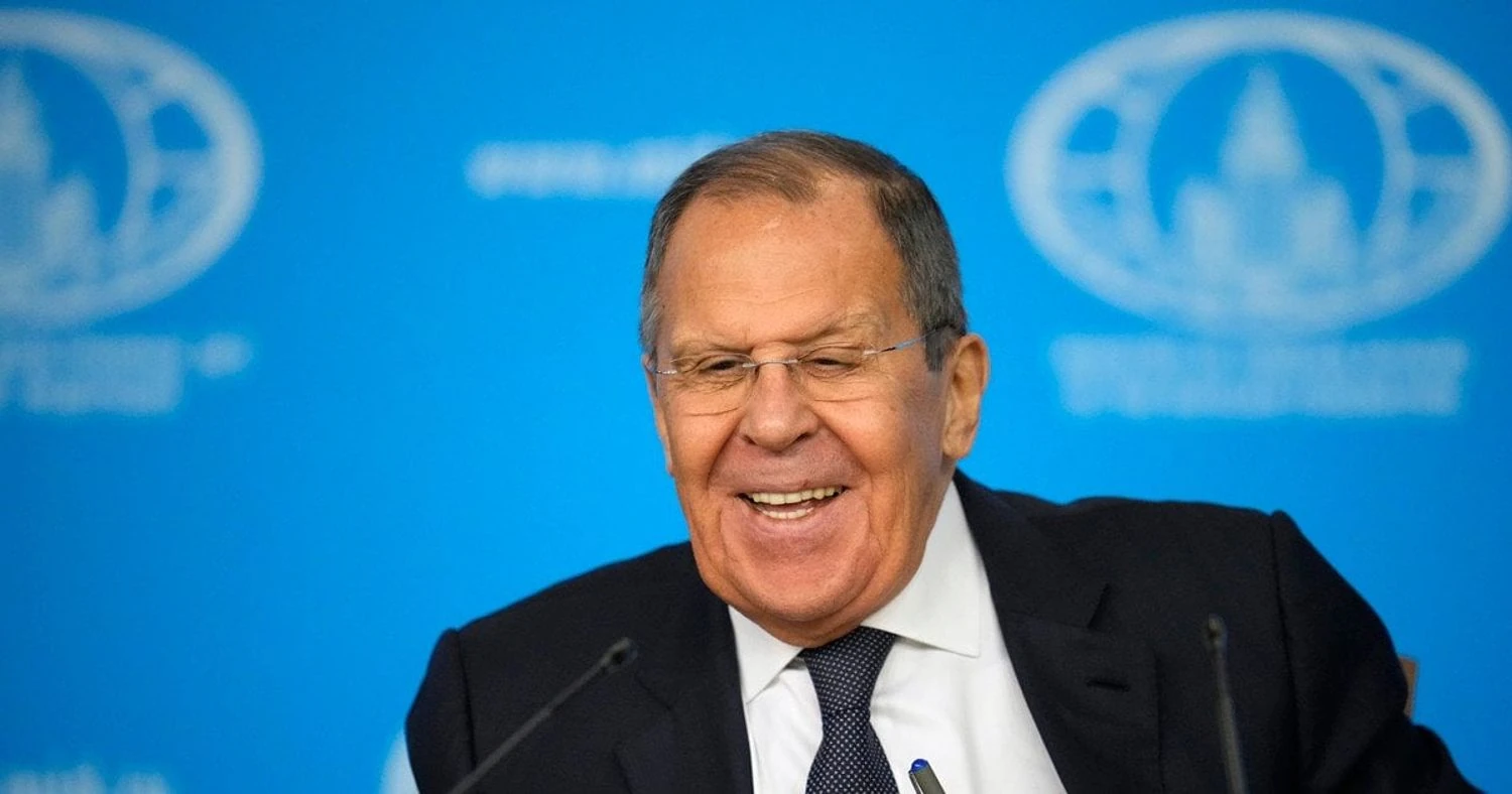 Загрожує не лише росії та Китаю: лавров заявив, що НАТО намагається взяти у військове кільце всю Євразію