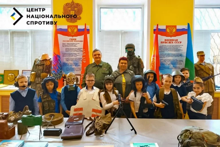 Окупанти на Луганщині відроджують