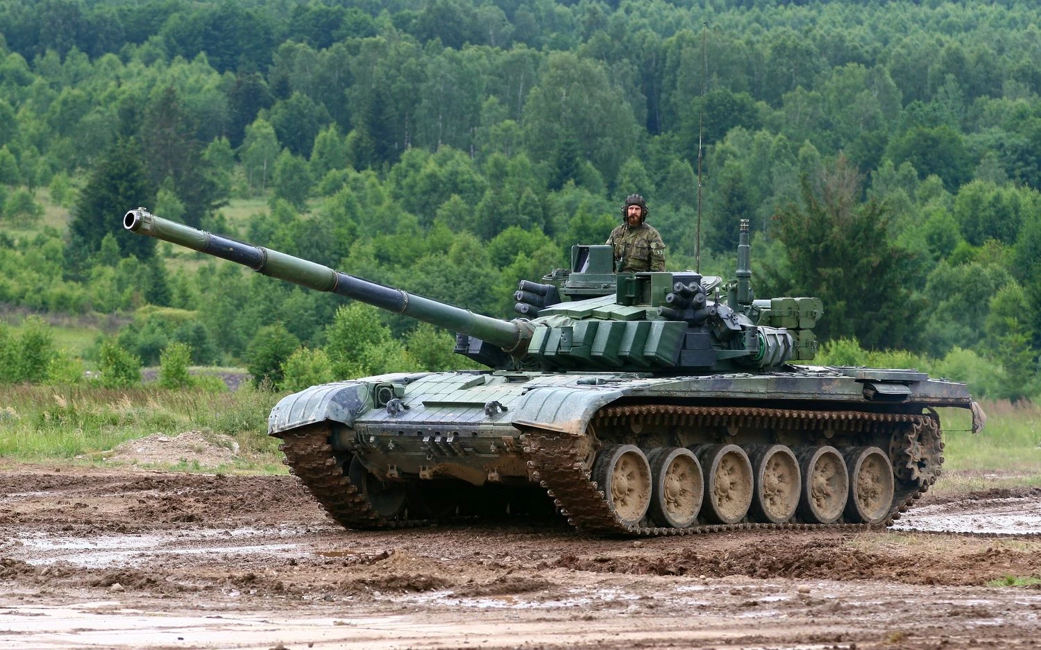 Чехія може передати Україні 30 модернізованих танків T-72M4CZ - Генштаб країни