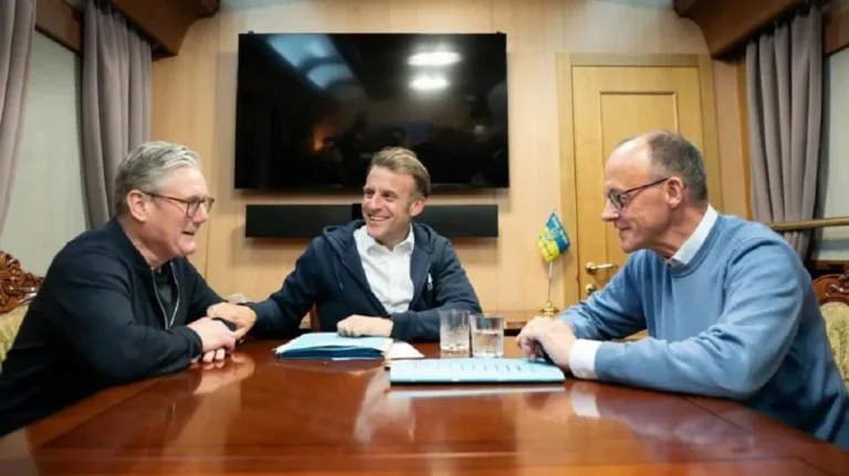 Стармер, Макрон та Мерц домовилися про використання заморожених російських активів - Reuters