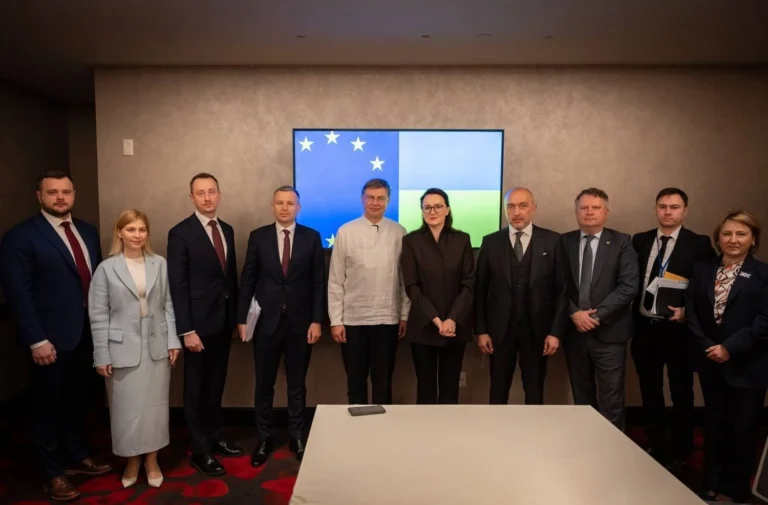 Продовження фінпідтримки, імплементація механізму репараційних позик: Свириденко зустрілася з комісаром ЄС