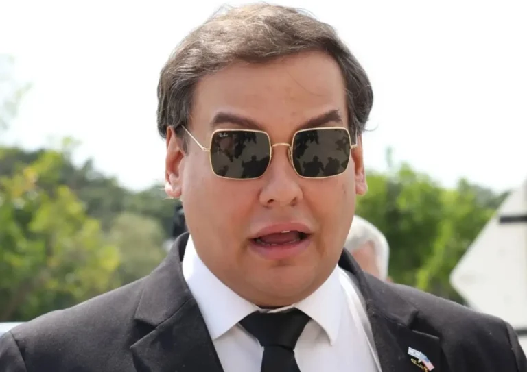 Трамп скоротив тюремний термін екс-конгресмену Сантосу, засудженому за шахрайство