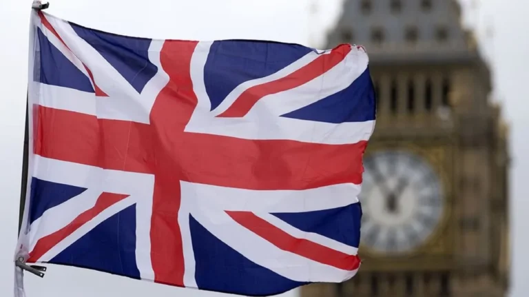 Поліція виключила теракт у справі нападу з ножем у поїзді до Лондона