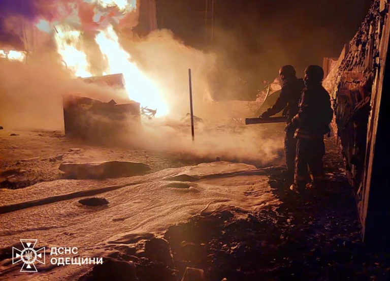 рф вночі атакувала енергетику на Одещині, є перебої зі світлом і постраждалий: показали наслідки