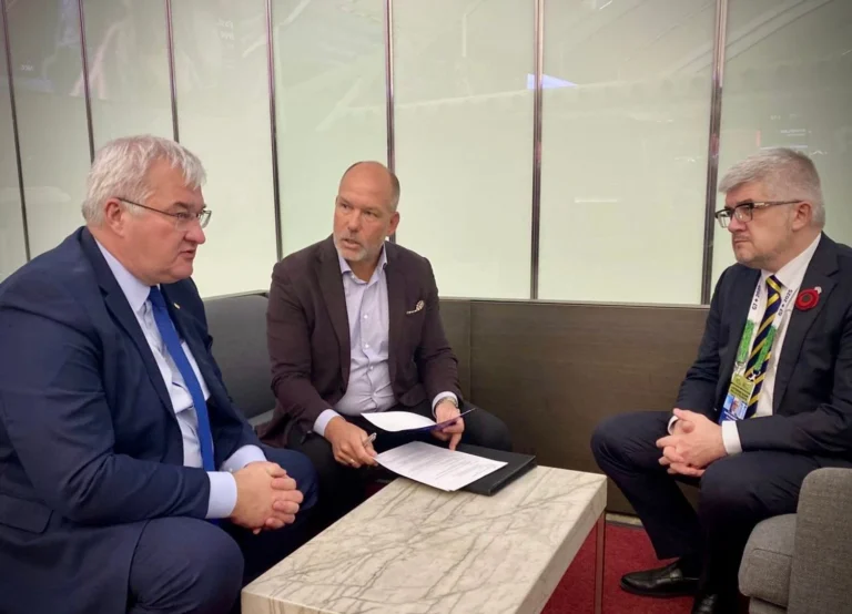 "Потужний голос": Сибіга зустрівся з президентом Світового конгресу українців у Канаді