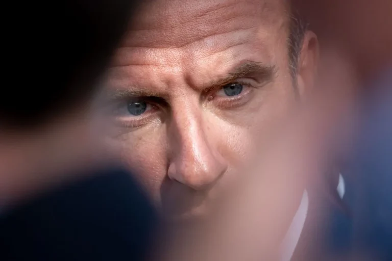 "У найближчі тижні": Макрон вважає "корисним" відновлення взаємодії Європи з путіним