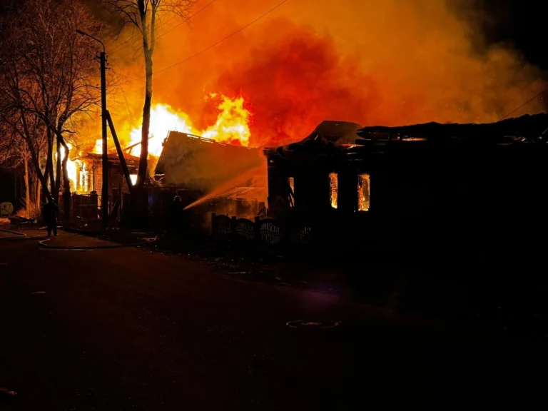 росія атакувала Новгород-Сіверський: пошкоджені будинки, відділок поліції, медколедж, загинула людина