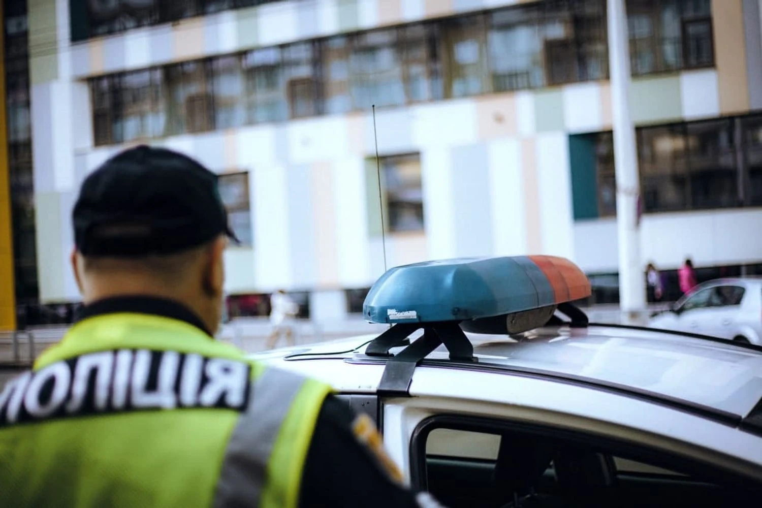 Чоловік поранив ножем двох військових ТЦК у Дніпрі: для його затримання відкривали вогонь у повітря
