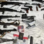 Викрито угрупування, яке намагалося продати одну із найбільших партій “трофейної” зброї за час війни