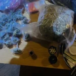 Прикрасив ялинку наркотиками: у Києві іноземцю повідомили про підозру у збуті психотропів