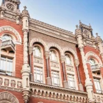 Долар перетнув 44 гривні, євро наблизився до 51 гривні – курс НБУ 5 березня