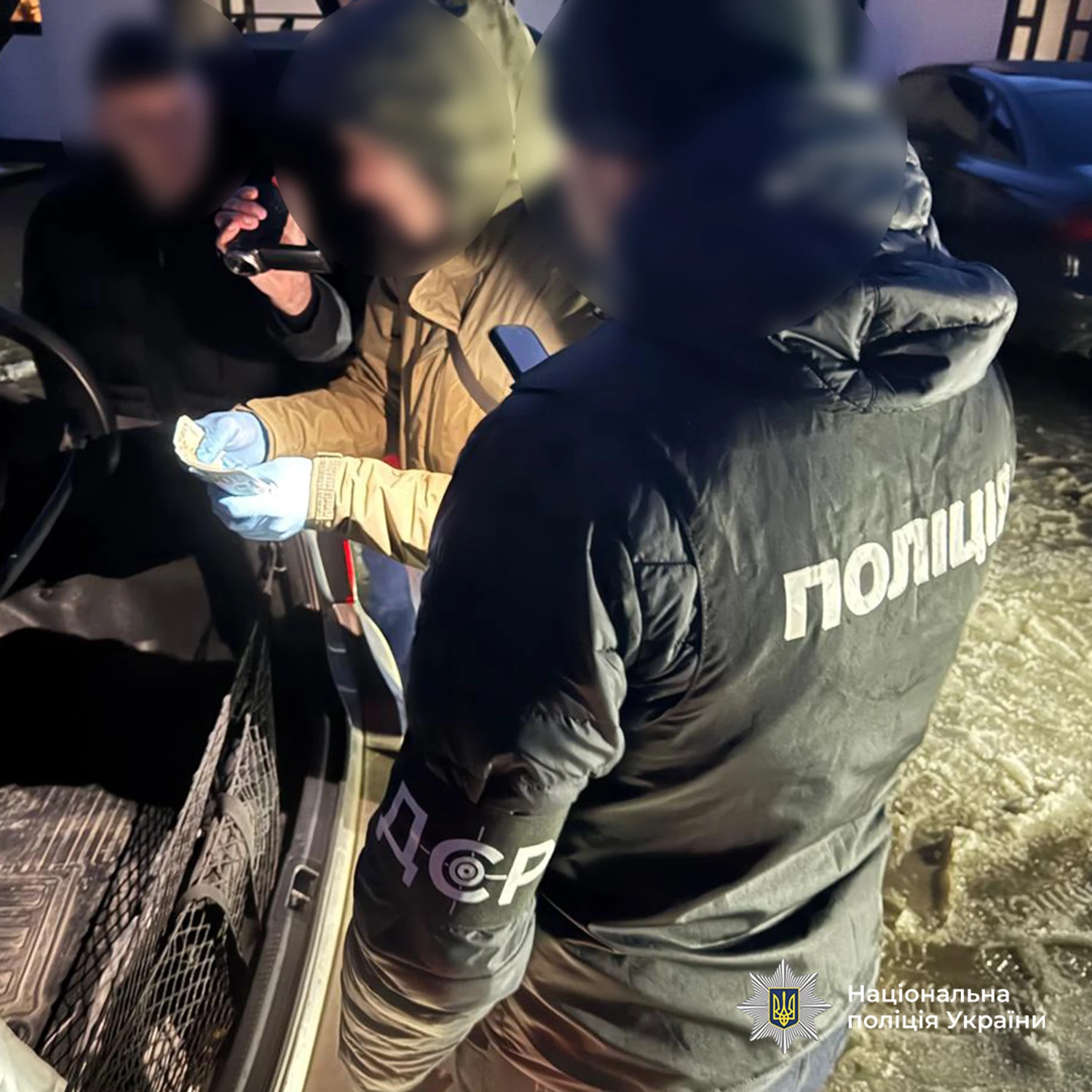 На Волині затримали двох посадовців ТЦК , які за гроші