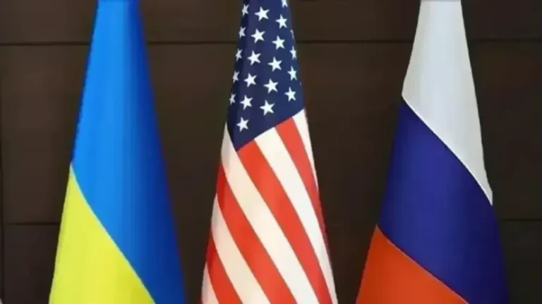 росія може вийти з переговорів, якщо Україна не поступиться територіями - Bloomberg