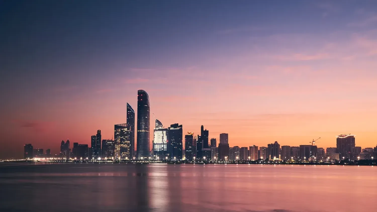 ОАЕ покриють витрати на харчування та проживання для застряглих мандрівників - ЗМІ