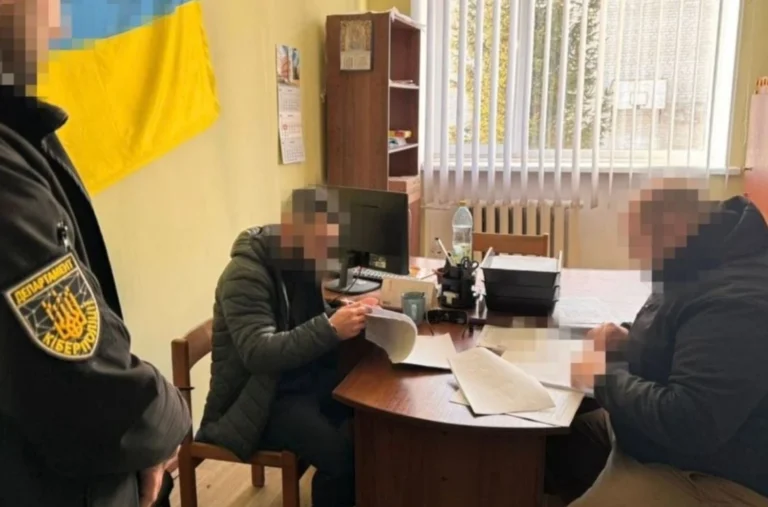 Вкрав понад мільйон гривень на авто для ЗСУ - директор благодійної організації отримав підозру