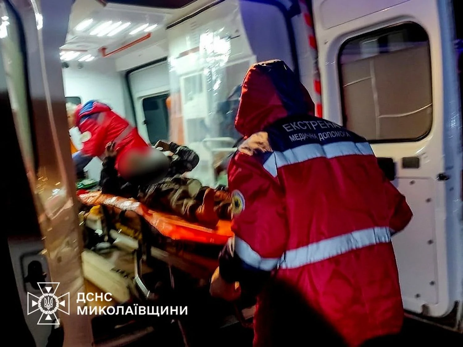 Вибух на Миколаївщині забрав життя двох дітей, матір вибуховою хвилею відкинуло з будинку на подвір
