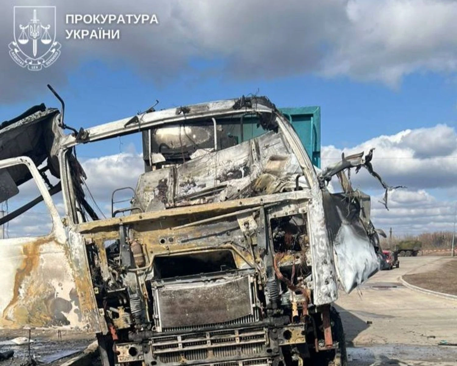 росіяни атакували вантажівку на виїзді для завантаження зерна на Сумщині, водій загинув