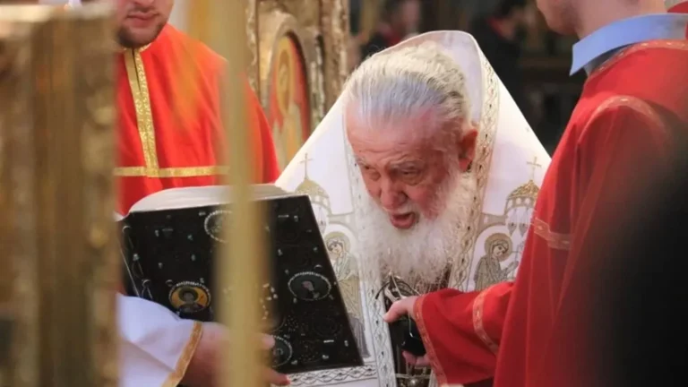 Главу Грузинської православної церкви доставили в реанімацію
