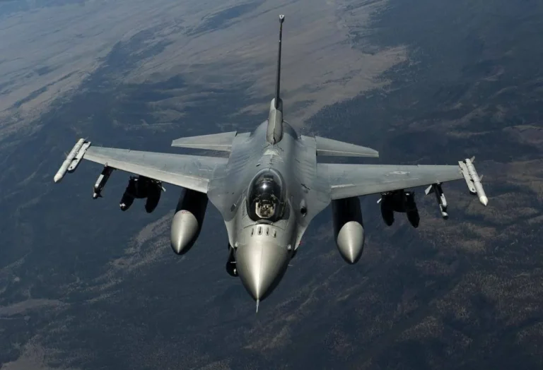 Румунія піднімала винищувачі F-16 на тлі атаки рф дронами на Україну
