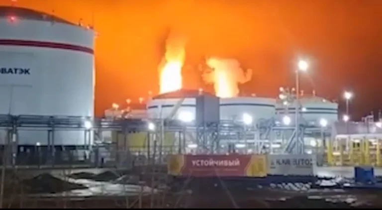 росія заявила про одну із наймасованіших атак українських дронів за ніч