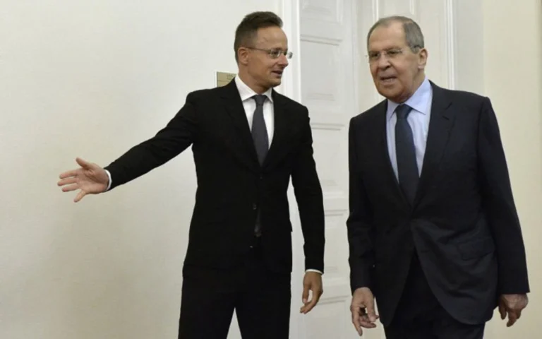 Сійярто обіцяв лаврову документи щодо вступу України в ЄС - ЗМІ опублікували нові “зливи” аудіо переговорів