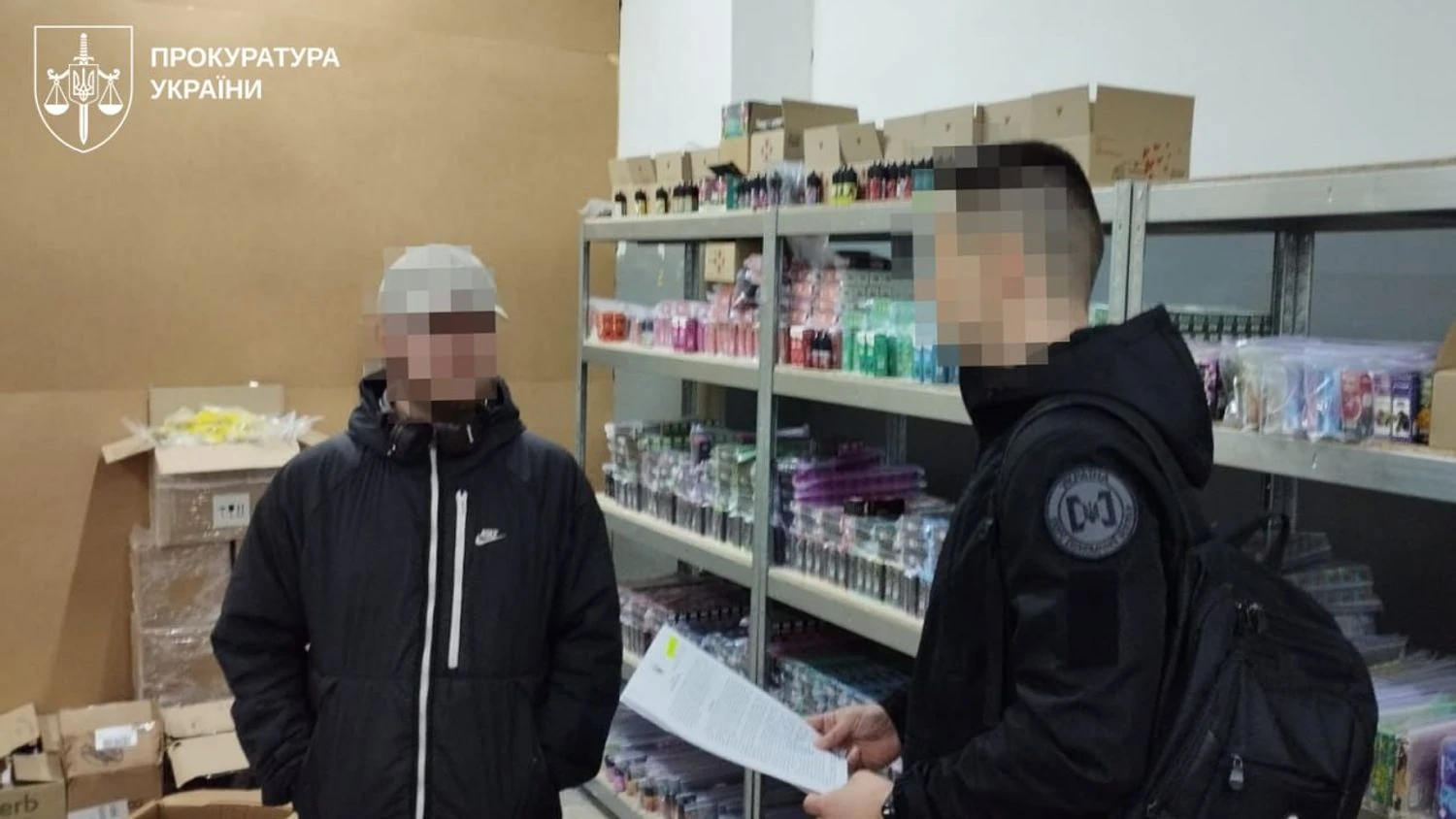 В Україні ліквідована схема обігу нелегальних вейпів на десятки мільйонів гривень