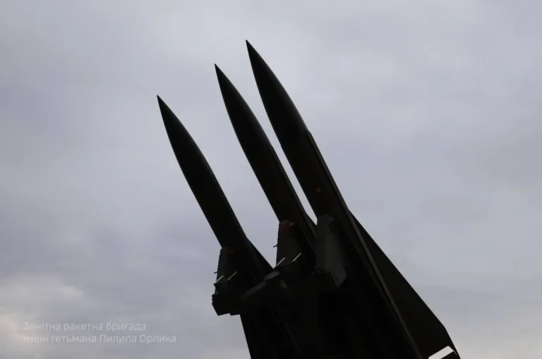 31 з 44 ракет та 636 з 659 дронів знешкодили за дві хвилі атак рф