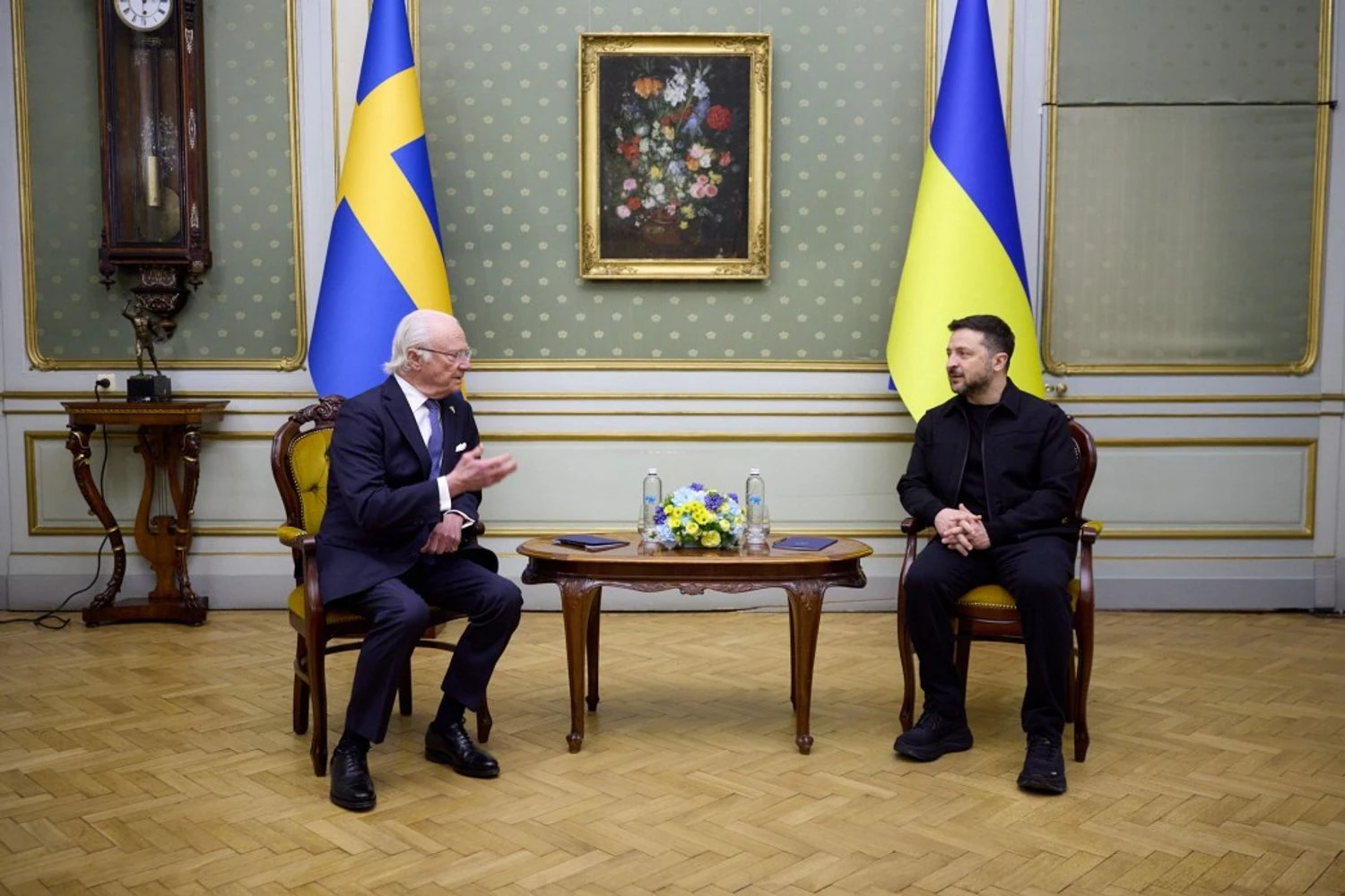 Посилення українського флоту бойових літаків шведськими