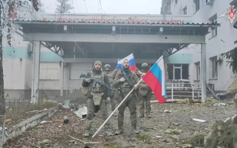 росія змінює тактику війни та переходить до прихованого проникнення малими групами - The Telegraph