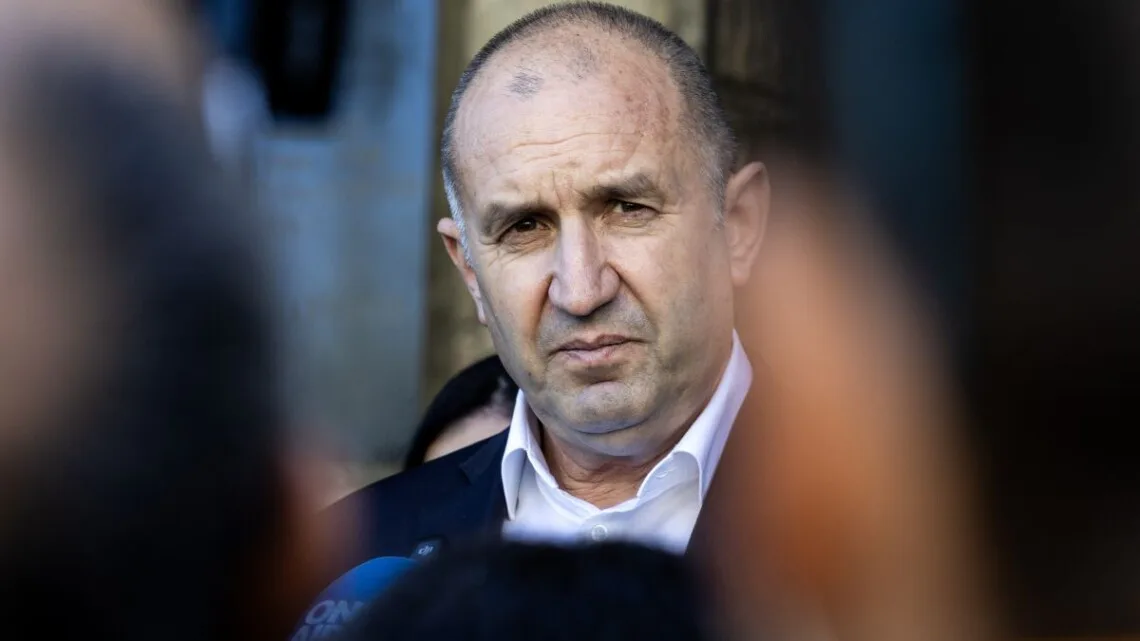 У Болгарії затвердили новий уряд на чолі з проросійським експрезидентом Радевим