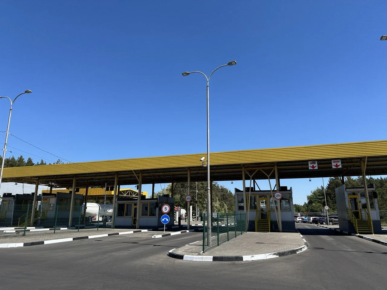 Польща впроваджує обов’язкове електронне бронювання в МАПП