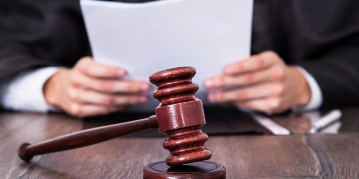 На Львівщині судитимуть батьків дворічного хлопчика, який помер від виснаження та алкогольного отруєння