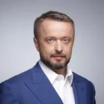Ексдепутат набрав кредитів у держбанку на понад 100 млн і втік за кордон, вирішується питання про міжнародний розшук – Генпрокурор