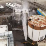 У Каліфорнії намагаються запобігти вибуху резервуара з токсичною речовиною, десятки тисяч людей евакуювалиНа заводі в Каліфорнії намагаються запобігти вибуху 26,5 тисячі літрів токсичної речовини. Через загрозу евакуювали десятки тисяч
місцевих мешканців.Світ • 24 травня, 05:00 • 3582 перегляди
