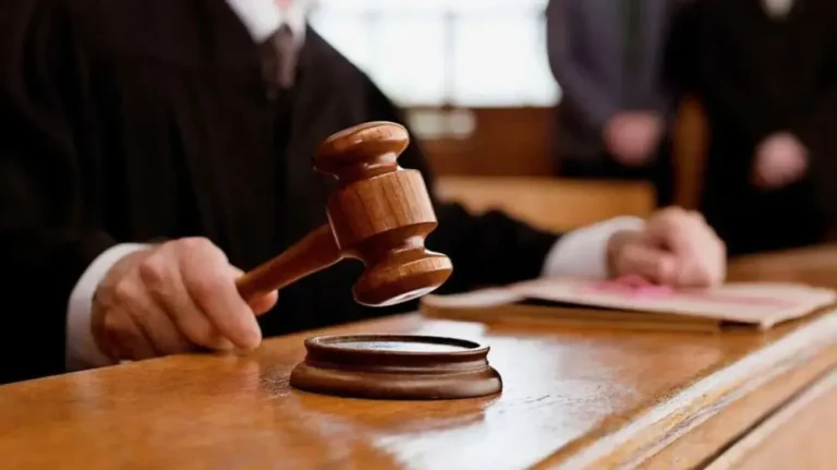 На Чернігівщині чоловік ґвалтував падчерок - йому загрожує довічне