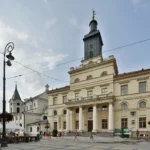 З будівлі ратуші польського Любліна зняли прапор України через надання підрозділу ССО назви “імені Героїв УПА”
