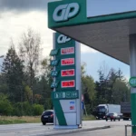 У ще двох регіонах росії повідомляють про дефіцит бензину після атак дронів