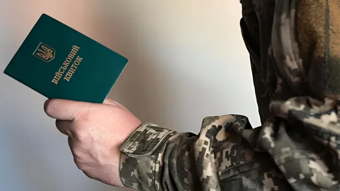 На Волині попередньо затримали в.о. начальника Луцького ТЦК через $7000 хабаря - Омбудсмен