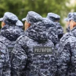 росгвардія посилила набір жителів окупованого Запоріжжя до лав БПЛА – Центр нацспротивуросгвардія вербує жителів Запоріжжя до лав БПЛА через економічну кризу. Обіцяні пільги можуть обернутися службою у штурмових
підрозділах ворога.Війна в Україні • 7 червня, 06:49 • 2762 перегляди