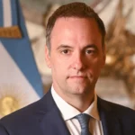 Голова Кабміну Аргентини подав у відставку після скандалу з розкішними витратами