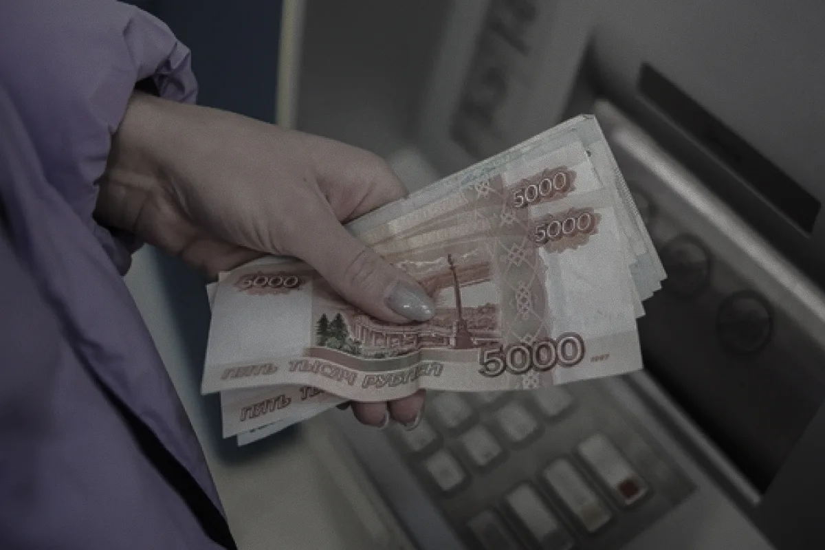 Обсяг готівки в обігу в рф зріс за півріччя рекордними темпами - розвідка