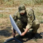 росія намагається глушити Starlink, щоб протидіяти українським дронам – Reuters