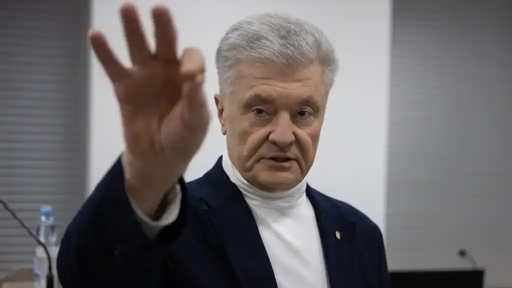 Верховний Суд залишив у силі санкції РНБО проти Порошенка