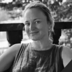 Удар рф по Київщині 24 липня – загинула комунікаційниця УДО Валентина СавіцькаВалентина Савіцька загинула внаслідок російського удару по Київщині 24 липня. Вона була заступником начальника Центру міжнародного
співробітництва та стратегічних комунікацій УДО, а також дружиною начальника Центру стратегічних комунікацій Ігора Солов'я.Суспільство • 25 липня, 14:06 • 12252 перегляди