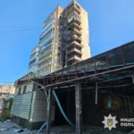Кількість поранених через авіаудар по Краматорську зросла до шестиУ Краматорську внаслідок вечірнього авіаудару рф 30 липня поранено шістьох людей, серед яких четверо жінок. Пошкоджено житлові
будинки, заклади освіти та магазини.Війна в Україні • 31 липня, 13:44 • 2350 перегляди