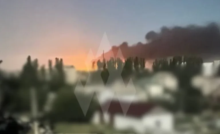 У Донецьку, Бердянську та Мелітополі пролунали вибухи і сталися перебої зі світлом та інтернетом – "АТЕШ"